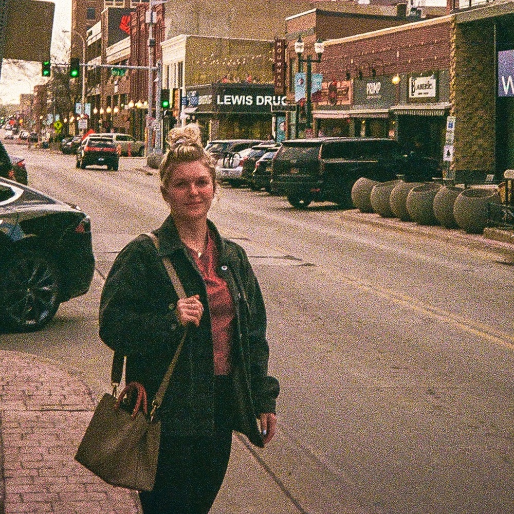 Meet your Posher, Justina